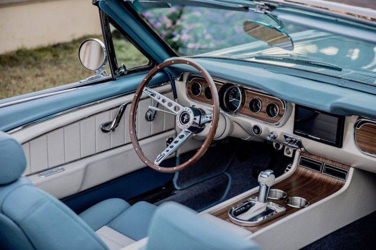 Vintage Classic Car Set "Mock"